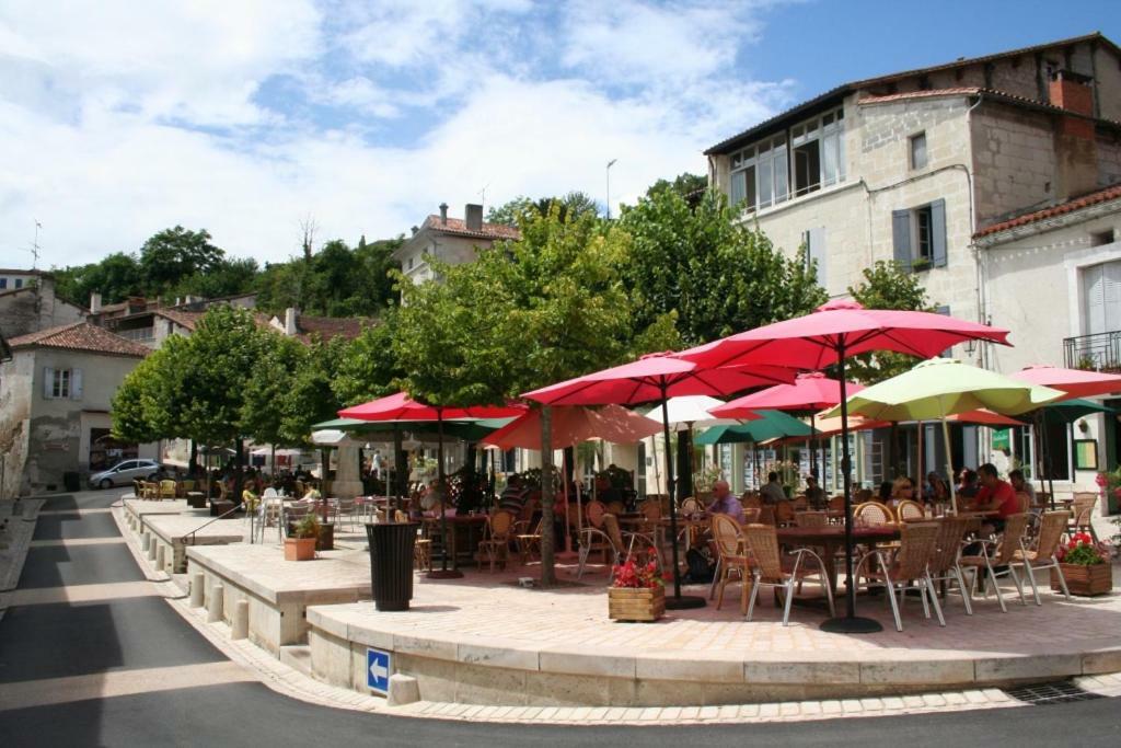 B&B Le Savoir Vivre Bonnes  Экстерьер фото